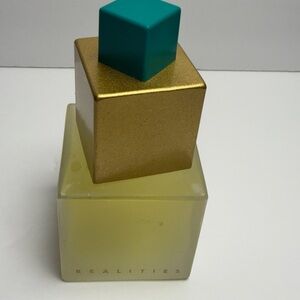 Realities by Liz Claiborne Discontinued EDT Spray 3.4 Oz (100 ml) - New w/o Box